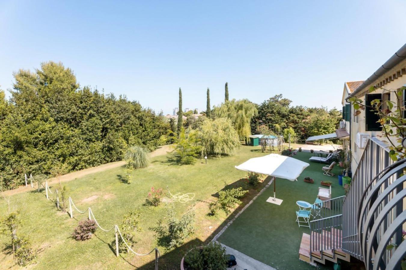 Appartamento R37 Casa Tamarina Numana Esterno foto